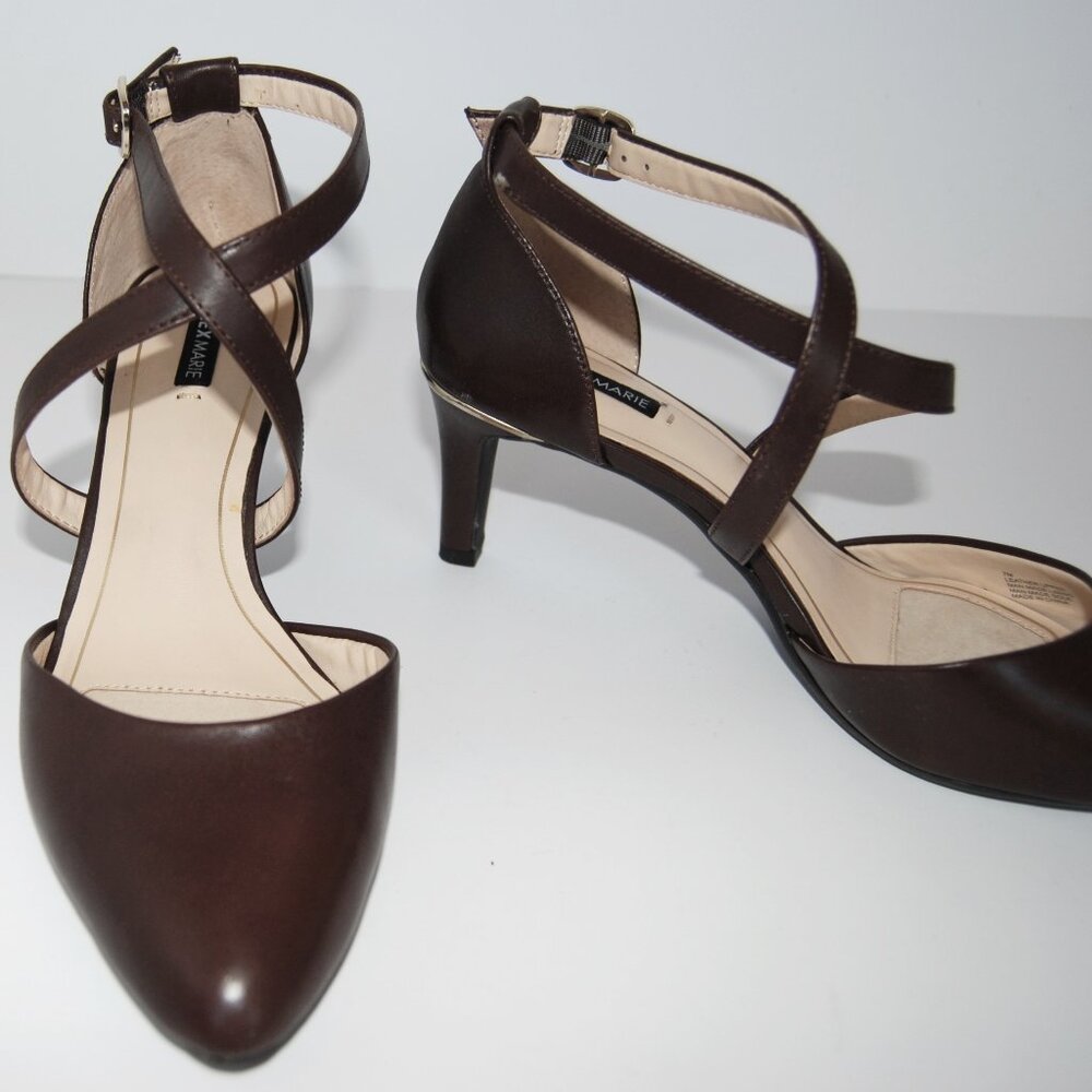 Classic Alex Marie brown leather pump with straps